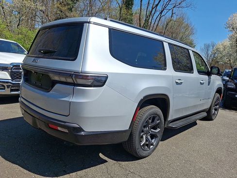 New 2026 Jeep Grand Wagoneer L Limited w/ Convenience Group I AWD/4WD image 4