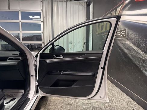 Used 2024 Kia K5 GT-Line w/ GT-Line Premium Package image 26