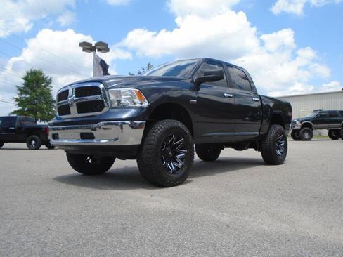 Used 2017 RAM 1500 Classic SLT image 1