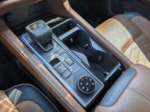 Used 2023 Nissan Pathfinder Platinum w/ Cargo Package image 19