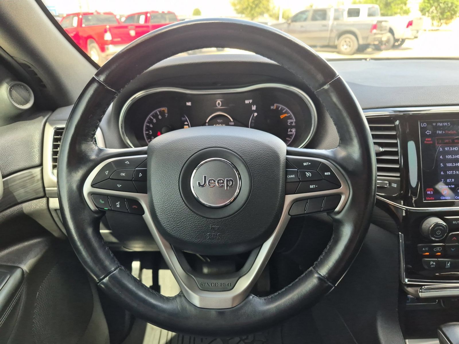 Used 2021 Jeep Grand Cherokee Laredo X AWD/4WD image 14