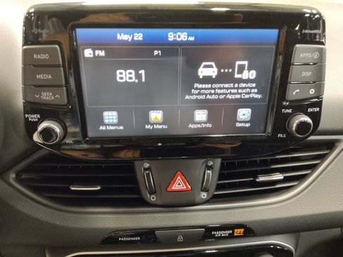 Used 2018 Hyundai Elantra GT FWD image 25