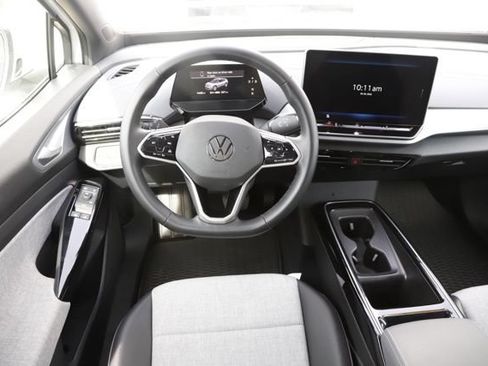 Used 2025 Volkswagen ID.4 Pro AWD/4WD image 17