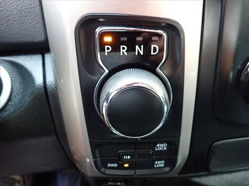 Used 2016 RAM 1500 Classic SLT AWD/4WD image 17