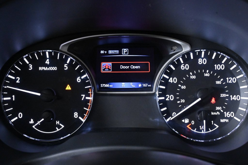 Used 2020 Nissan Pathfinder Platinum AWD/4WD image 17