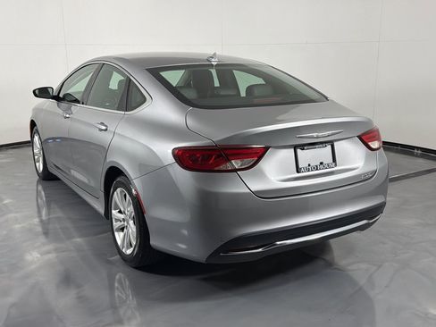 Used 2016 Chrysler 200 Limited FWD image 7