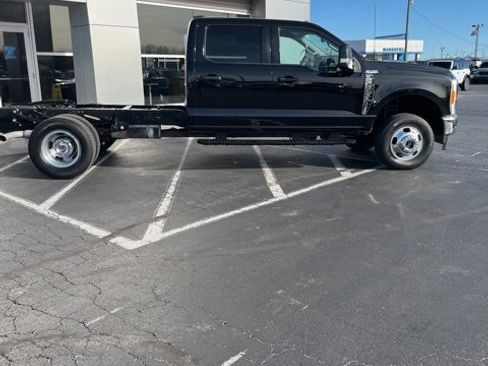 Used 2023 Ford F350 XLT w/ XLT Value Package image 7
