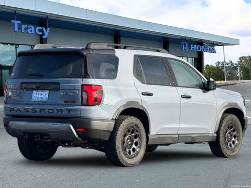 New 2026 Honda Passport TrailSport Elite image 4