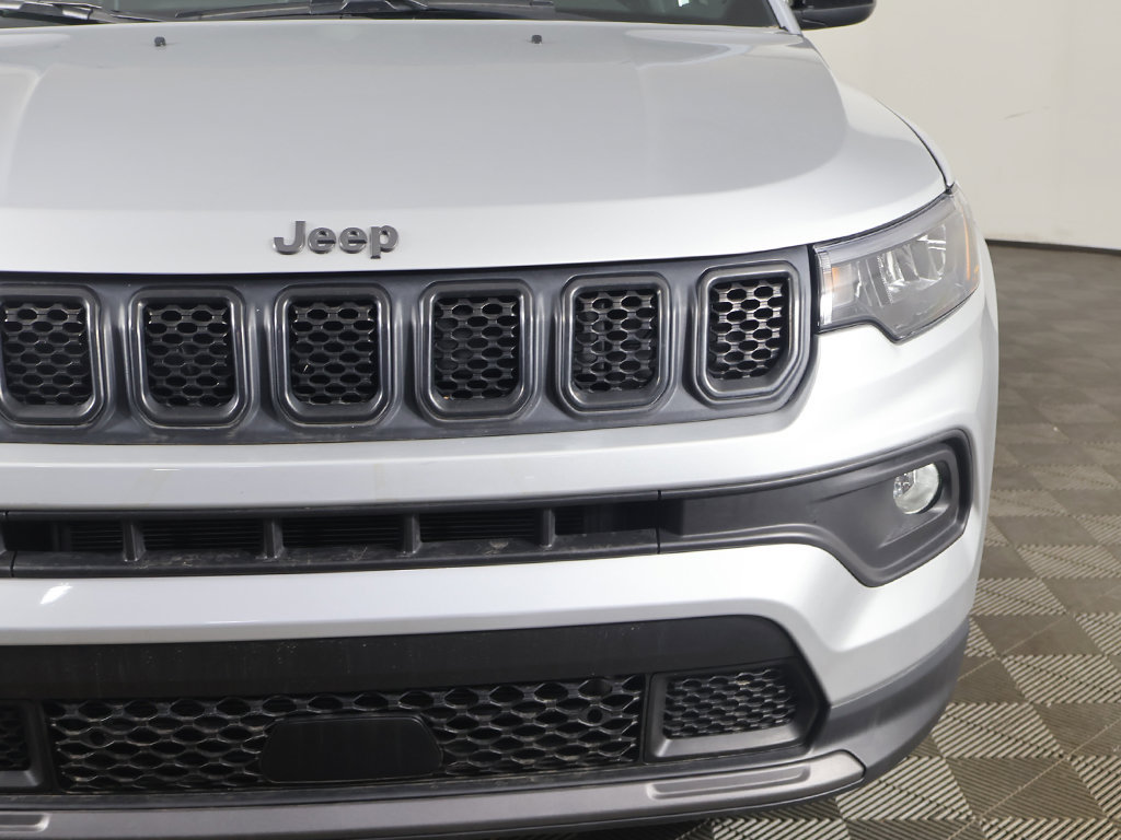 Used 2025 Jeep Compass Latitude w/ Altitude Special Edition AWD/4WD image 12