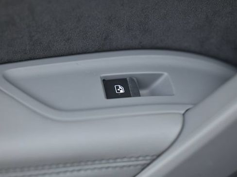 Used 2023 Audi SQ5 Prestige w/ Prestige Package AWD/4WD image 24