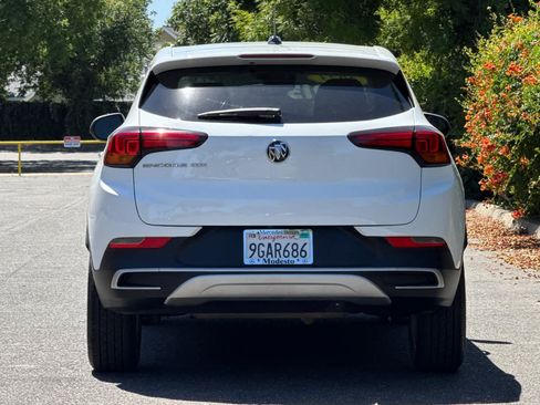 Used 2023 Buick Encore GX Preferred w/ Cold Weather Comfort Package FWD image 4