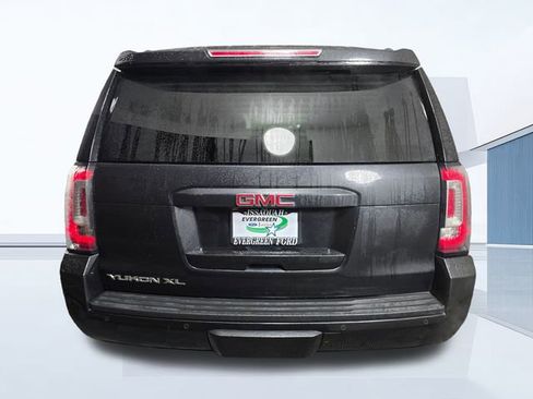 Used 2020 GMC Yukon XL SLT image 6