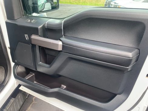 Used 2020 Ford F150 XLT w/ Equipment Group 302A Luxury AWD/4WD image 15