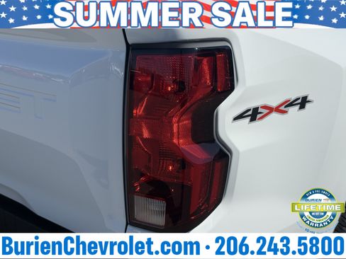 Used 2024 Chevrolet Colorado LT w/ LT Convenience Package II AWD/4WD image 39