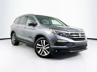 Used 2016 Honda Pilot Touring video 1
