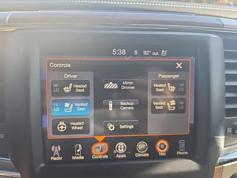 Used 2017 RAM 2500 Laramie w/ Off Road Package AWD/4WD image 32