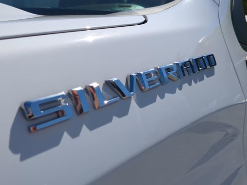 Used 2020 Chevrolet Silverado 1500 Custom w/ Custom Value Package image 30