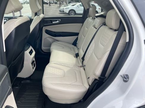 Used 2024 Ford Edge Titanium w/ Equipment Group 301A AWD/4WD image 31