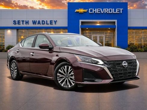 Used 2023 Nissan Altima 2.5 SV FWD image 53