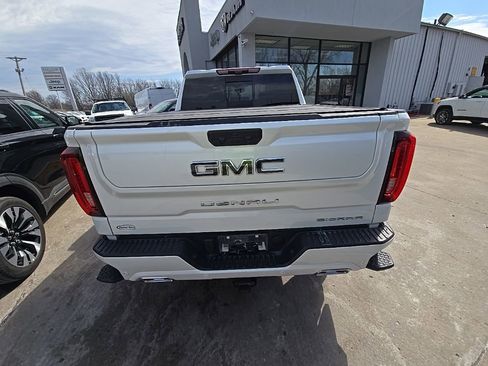 Used 2024 GMC Sierra 1500 Denali Ultimate AWD/4WD image 6