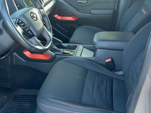 Used 2023 Nissan Frontier PRO-4X w/ Pro Convenience Package image 13