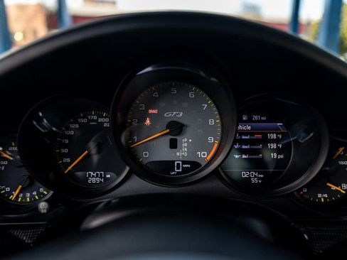 Used 2015 Porsche 911 GT3 w/ Carbon Interior Package image 42