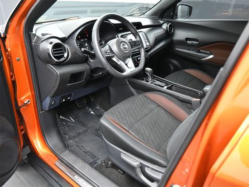 Used 2022 Nissan Kicks SR w/ Interior Electronics Package image 2