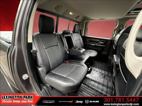 Used 2018 RAM 1500 Laramie w/ Convenience Group AWD/4WD image 25