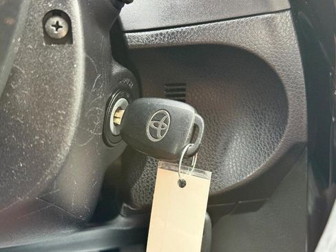 Used 2017 Toyota Corolla SE w/ Carpet Mat Package (TMS) image 29