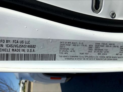 Used 2022 Jeep Grand Wagoneer Series III w/ HD Trailer Tow Package image 39