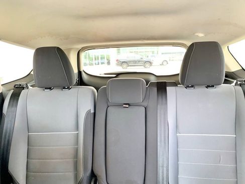 Used 2013 Ford Escape SE image 17