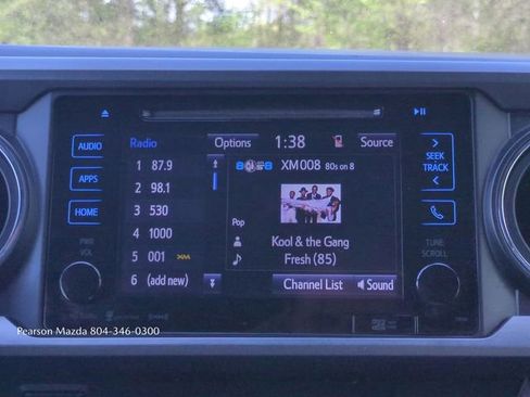 Used 2019 Toyota Tacoma TRD Sport image 19