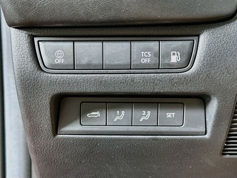 Used 2025 MAZDA CX-50 AWD 2.5 Hybrid w/ Premium Pkg image 17