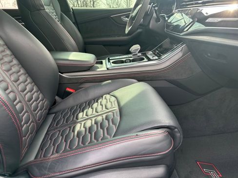 Used 2022 Audi RS Q8 w/ Carbon Optic Package image 41