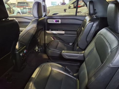 Used 2023 Ford Explorer Limited RWD image 22