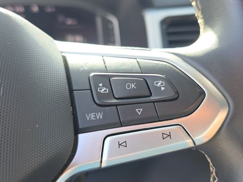 Used 2022 Volkswagen Atlas SE image 34