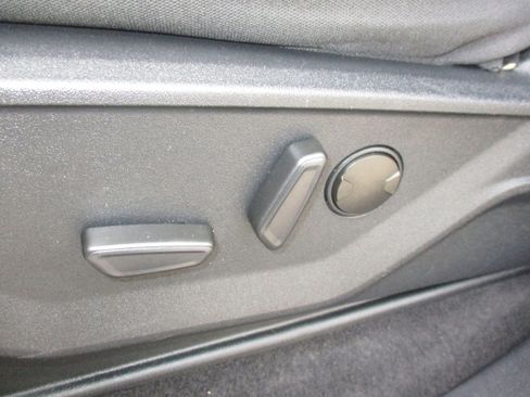 Used 2023 Ford F150 XLT w/ Equipment Group 302A High image 40