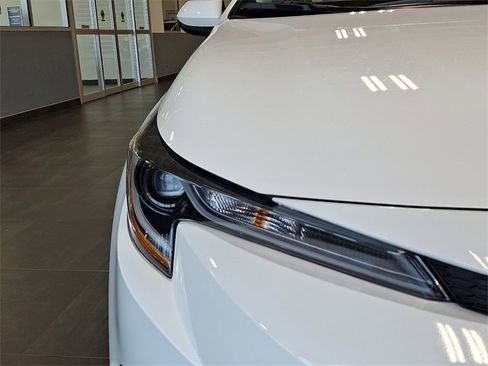 Used 2023 Toyota Corolla LE w/ Carpet Mat Package (TMS) image 11