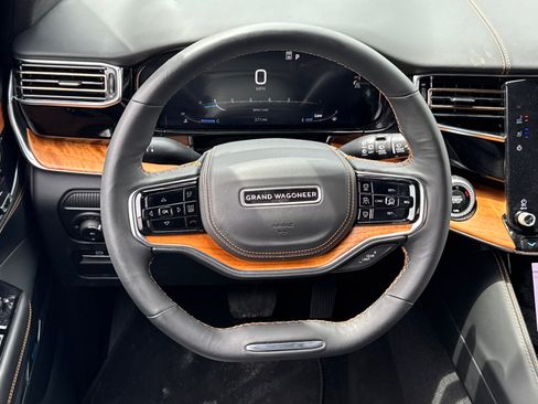 Certified 2024 Jeep Grand Wagoneer Series III AWD/4WD image 26