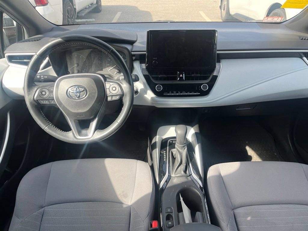 Used 2023 Toyota Corolla SE FWD image 6