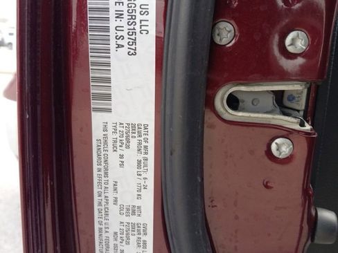 Used 2024 RAM 1500 Classic SLT image 34