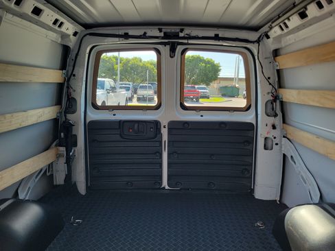 Used 2025 Chevrolet Express 2500 w/ Driver Convenience Package RWD image 14