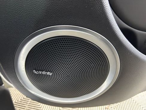 Used 2016 Kia Soul ! w/ Premium Package image 30