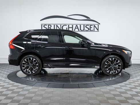 New 2026 Volvo XC60 T8 Ultra w/ Protection Package Premier AWD/4WD image 4