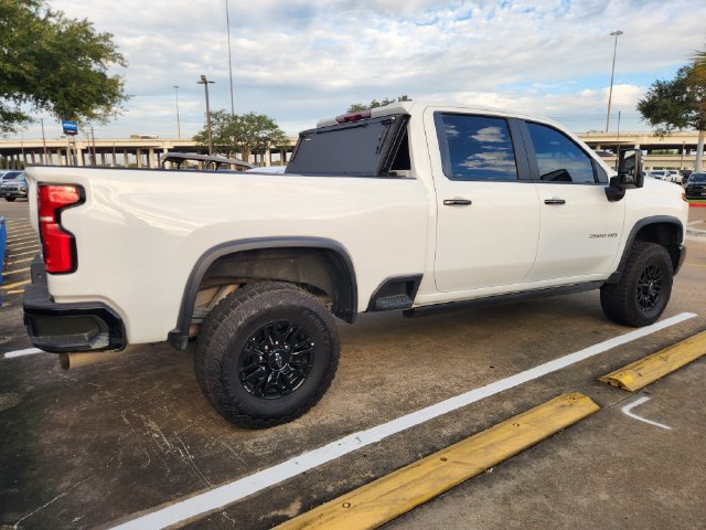 Used 2026 Chevrolet Silverado 2500 ZR2 AWD/4WD image 5