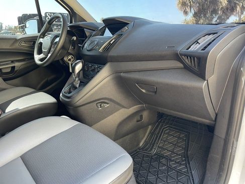 Used 2015 Ford Transit Connect XL image 9