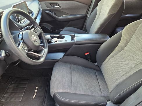 Used 2023 Nissan Rogue SV FWD image 8