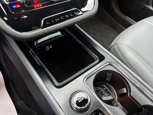 Used 2022 Lincoln Corsair FWD image 23