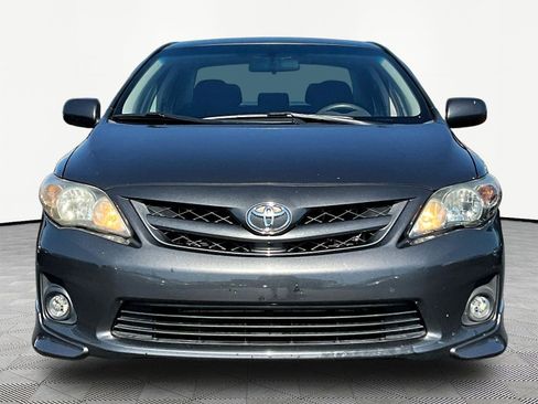 Used 2013 Toyota Corolla S w/ Premium Pkg FWD image 2