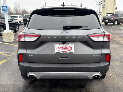 Used 2022 Ford Escape SE w/ Cold Weather Package image 10